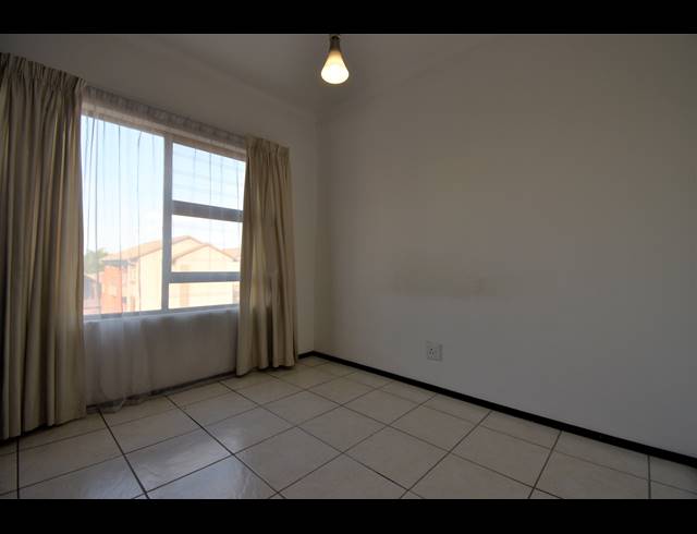 2 BEDROOM APARTMENT FOR SALE IN NORTH RIDING